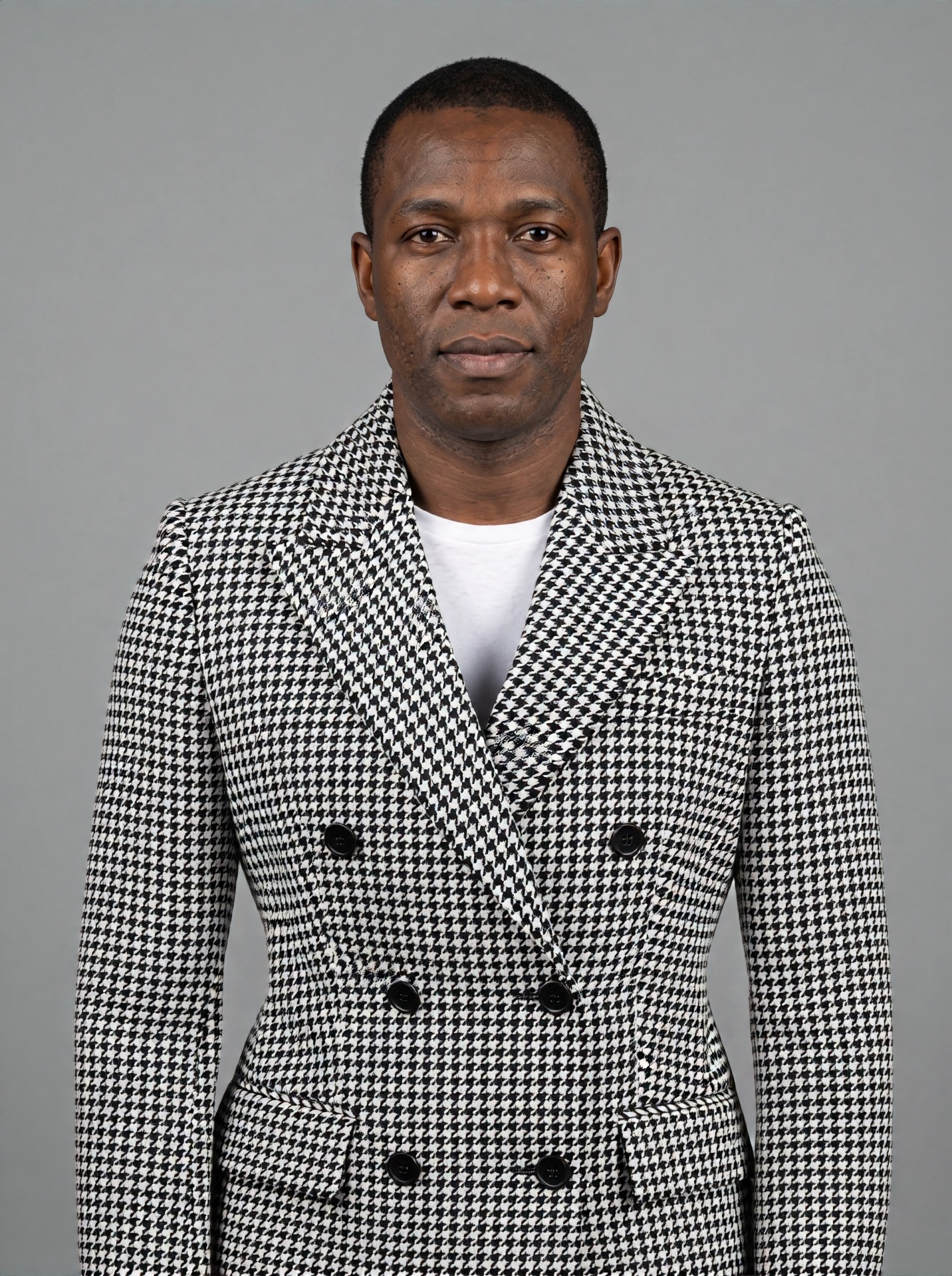 Houndstooth Blazer — try-on 6 of 8