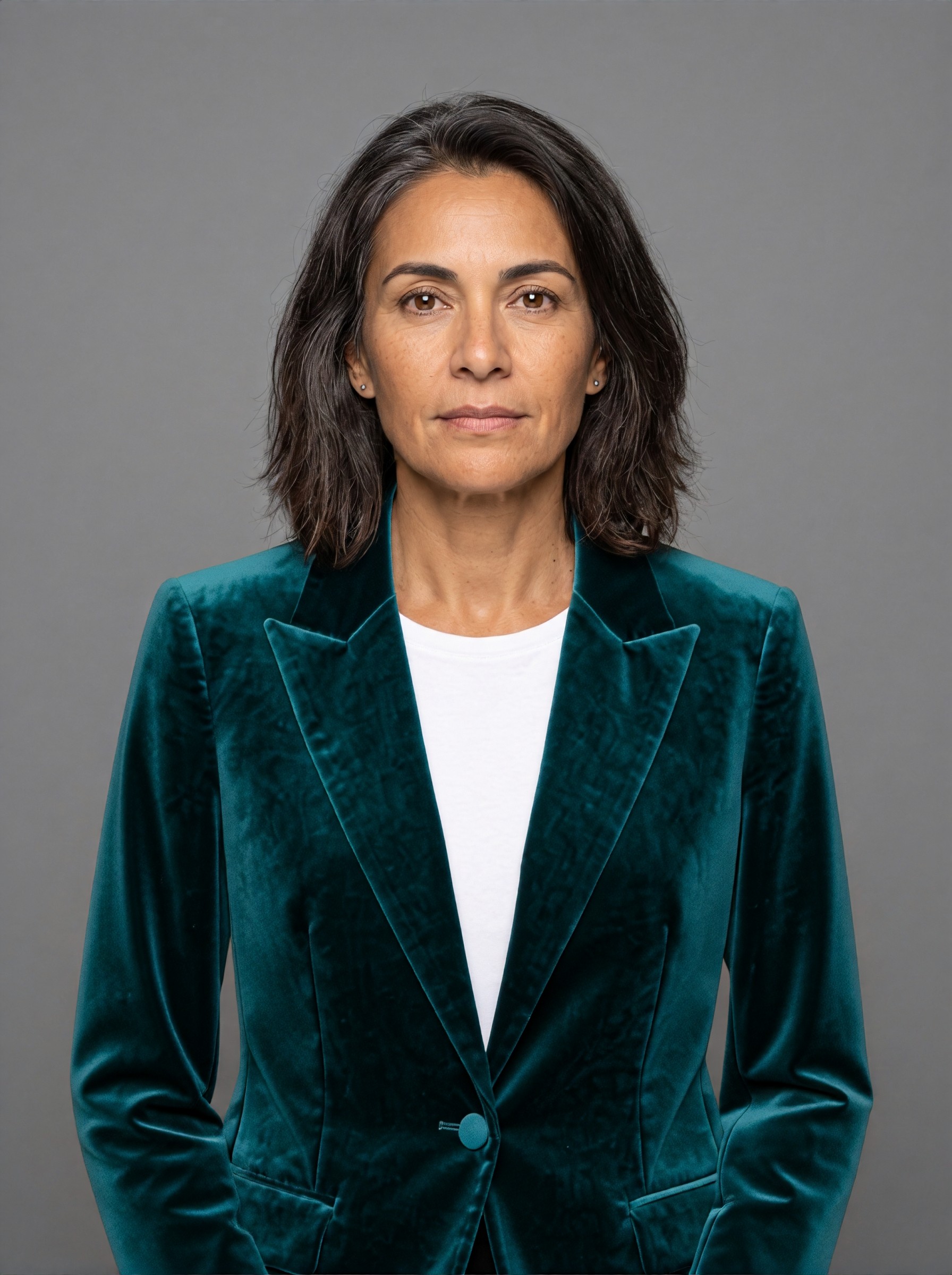 Green Velvet Blazer — try-on 4 of 8